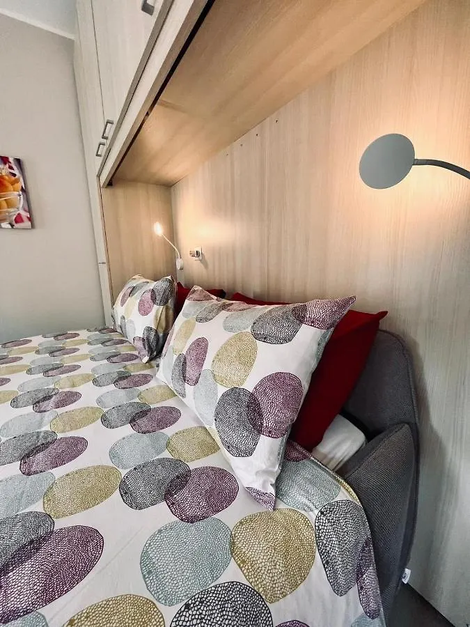 Belsorrisovarese Elegance City Residence Private Parking -With Reservation- 2*,