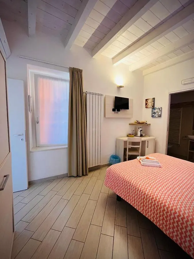Vendégház Belsorrisovarese Elegance City Residence Private Parking -With Reservation-