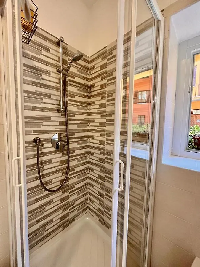 Vendégház Belsorrisovarese Elegance City Residence Private Parking -With Reservation-