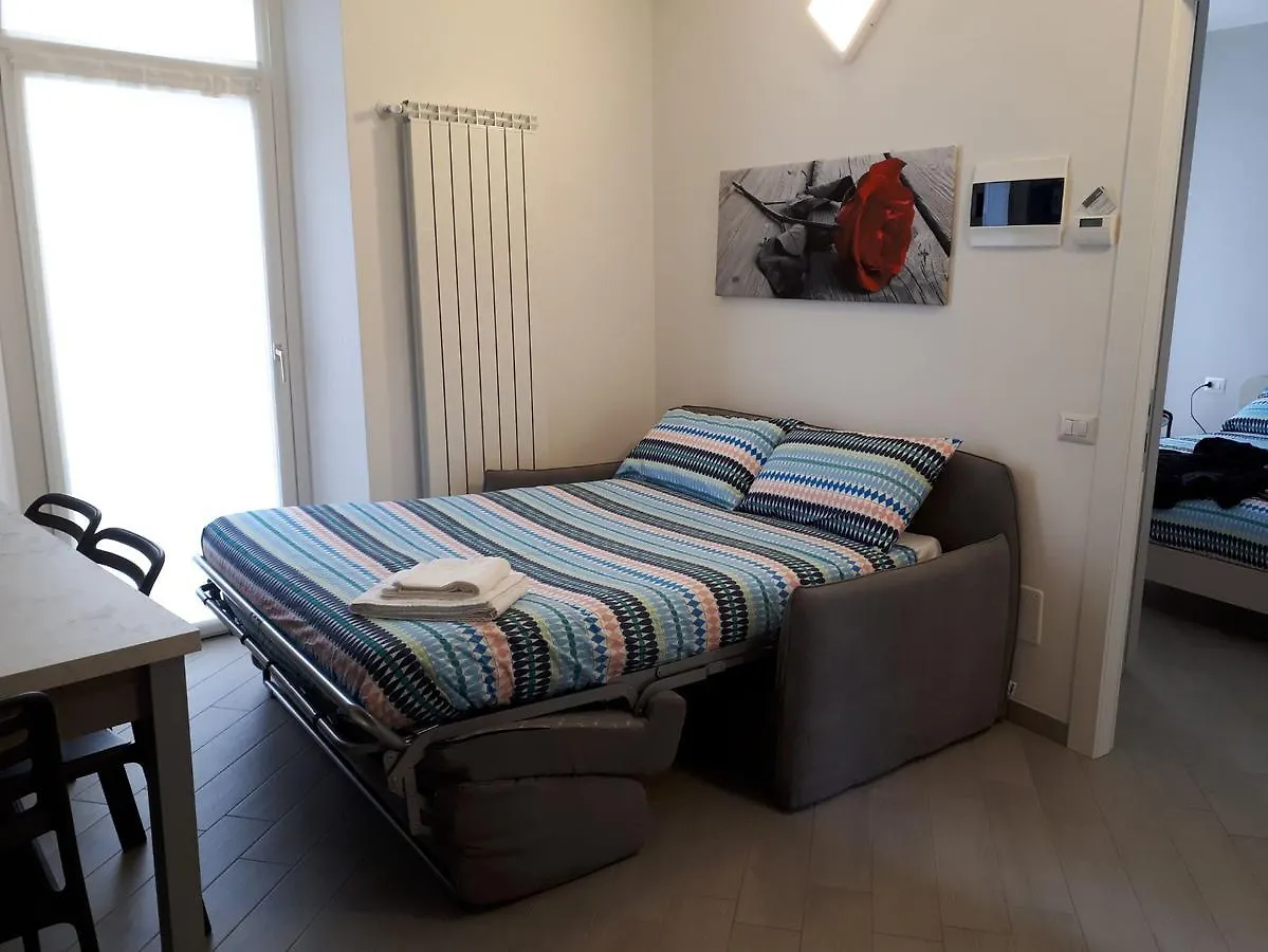 Belsorrisovarese Elegance City Residence Private Parking -With Reservation- Vendégház