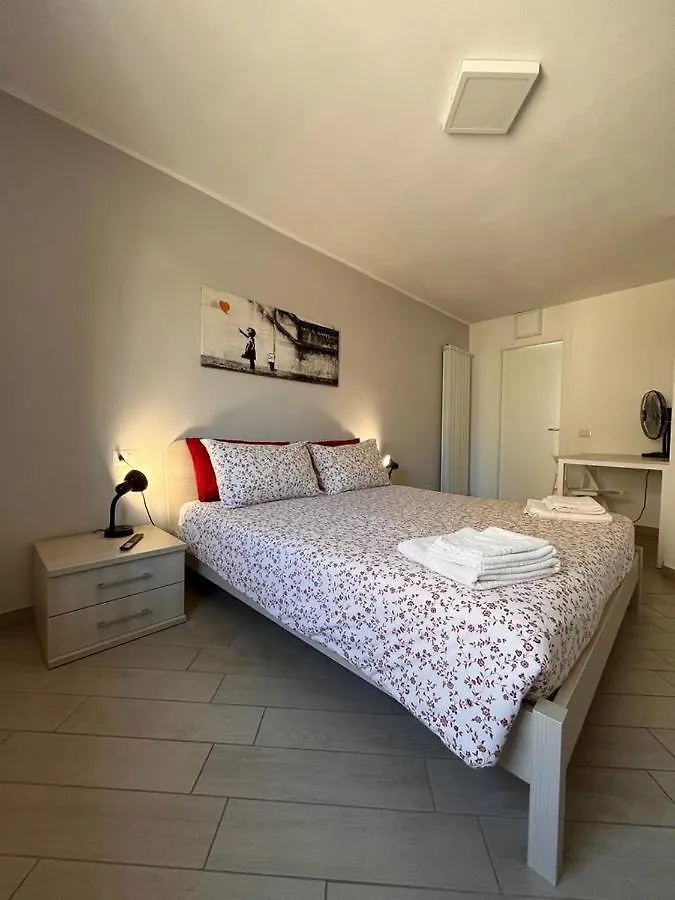 Belsorrisovarese Elegance City Residence Private Parking -With Reservation- 2*, Varese Italy