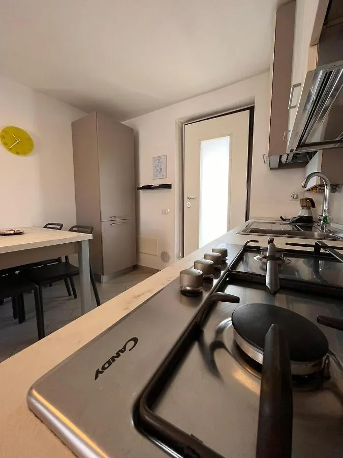 Belsorrisovarese Elegance City Residence Private Parking -With Reservation- 2*, Varese