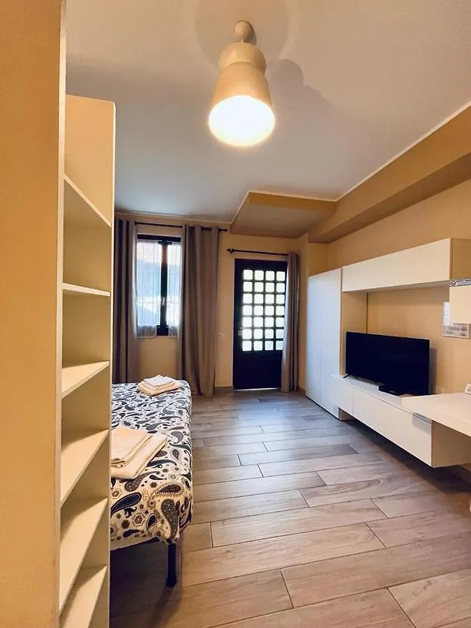 Belsorrisovarese Elegance City Residence Private Parking -With Reservation- Guest house Varese